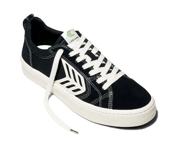 Cariuma Catiba Pro Low - Black Suede/Canvas Ivory 2 Cariuma Catiba Pro Low - Black Suede/Canvas Ivory - Image 2